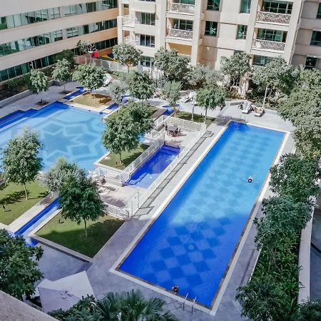 Nasma Luxury Stays - Fancy Apartment With Balcony Near Burj Khalifa دبي المظهر الخارجي الصورة