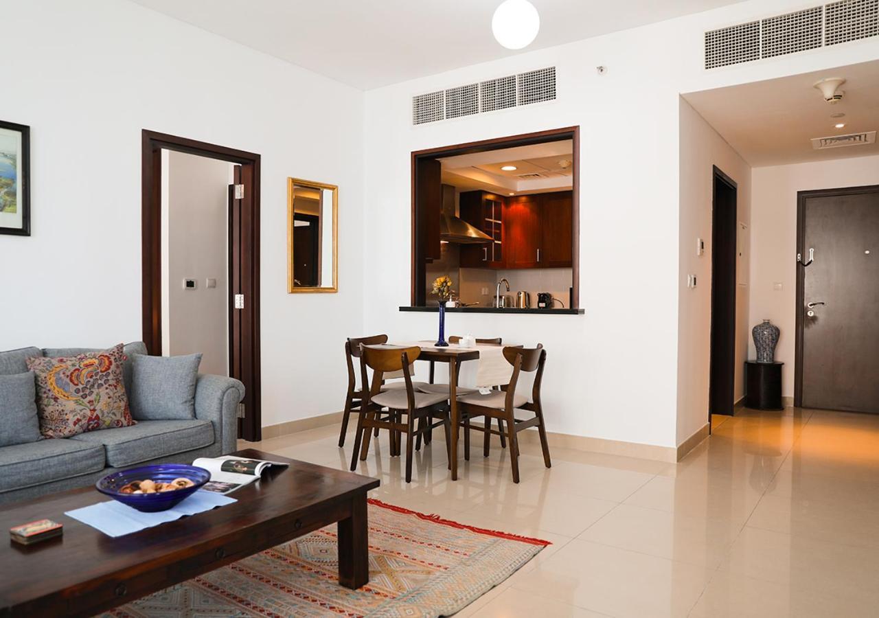 Nasma Luxury Stays - Fancy Apartment With Balcony Near Burj Khalifa دبي المظهر الخارجي الصورة