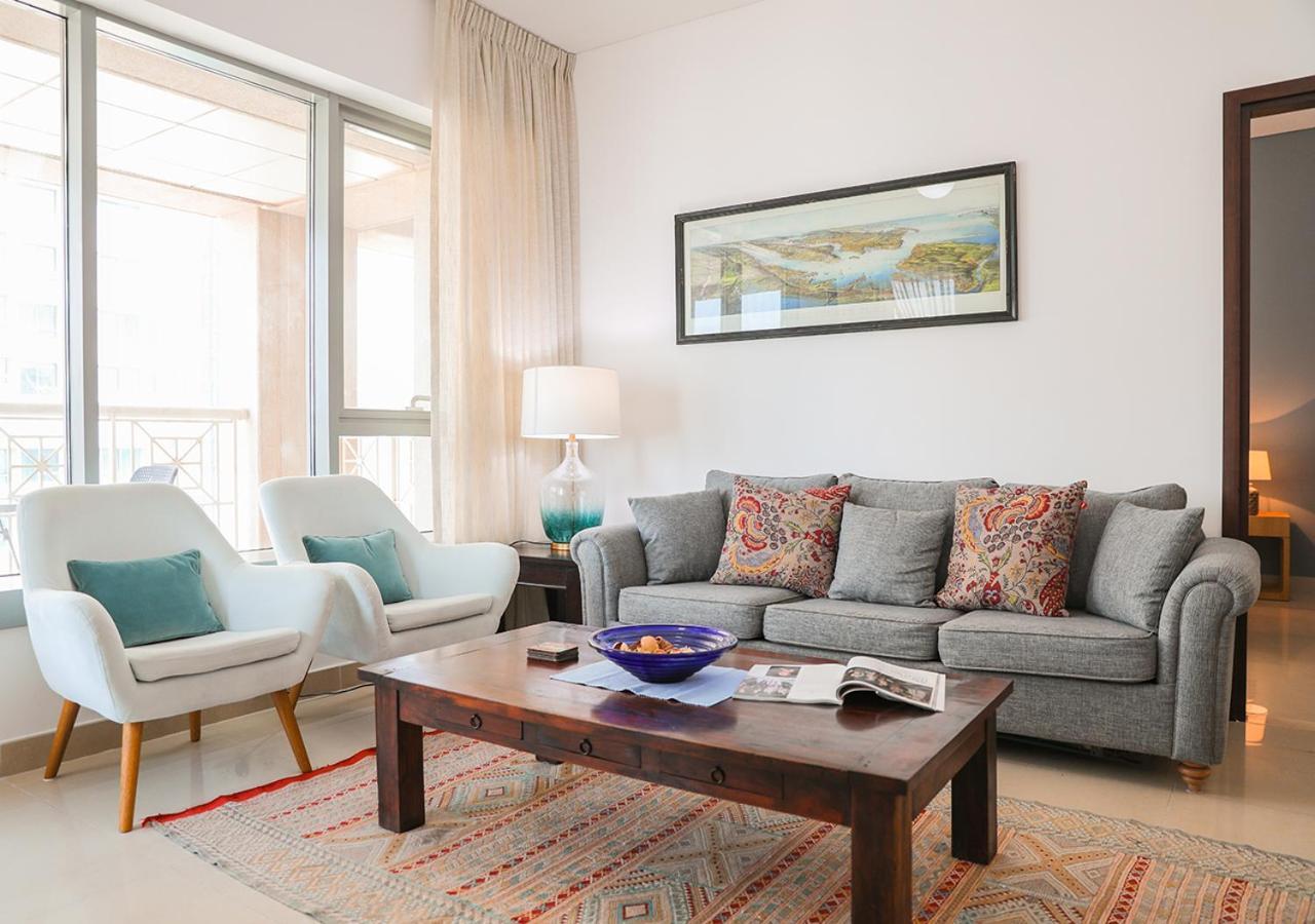 Nasma Luxury Stays - Fancy Apartment With Balcony Near Burj Khalifa دبي المظهر الخارجي الصورة