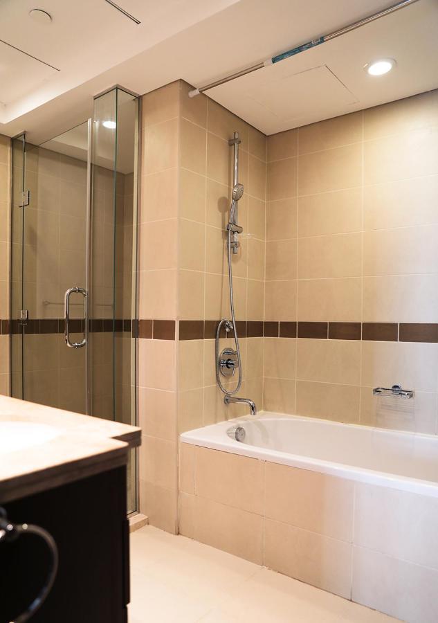 Nasma Luxury Stays - Fancy Apartment With Balcony Near Burj Khalifa دبي المظهر الخارجي الصورة