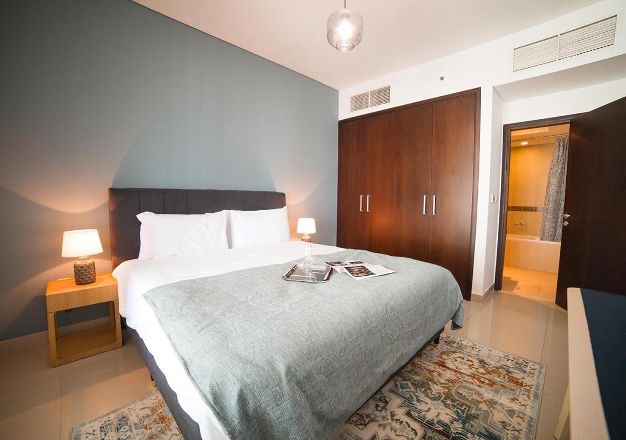 Nasma Luxury Stays - Fancy Apartment With Balcony Near Burj Khalifa دبي المظهر الخارجي الصورة