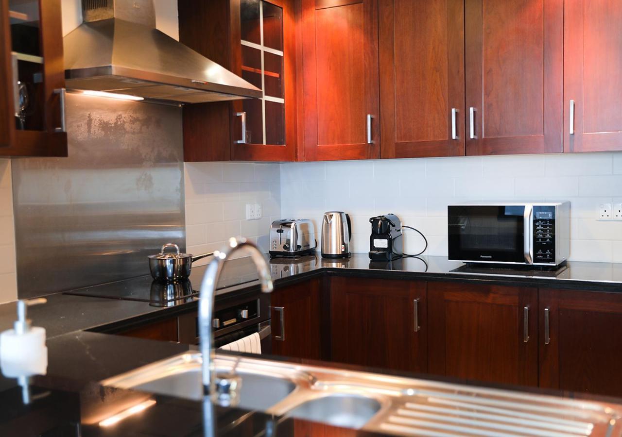 Nasma Luxury Stays - Fancy Apartment With Balcony Near Burj Khalifa دبي المظهر الخارجي الصورة