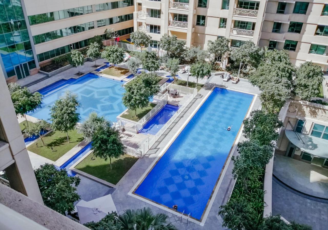 Nasma Luxury Stays - Fancy Apartment With Balcony Near Burj Khalifa دبي المظهر الخارجي الصورة